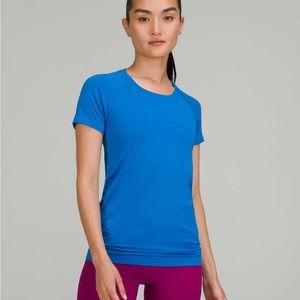 Poolside blue lulu tshirt swiftly size 4